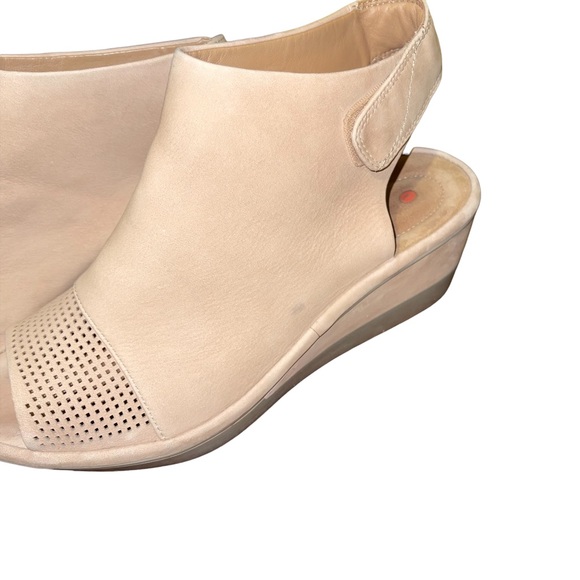 Unstructured By Clark’s Wynnmere Abie Tan Sand Nubuck Wedge Open Toe Comfort 8 - Picture 6 of 9